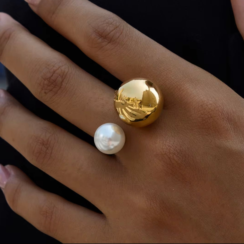 Orbit Pearl Ring